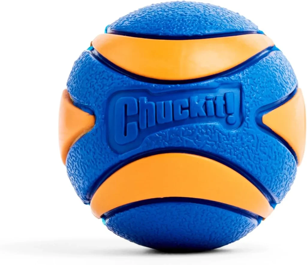 Pelota chirriante de goma duradera para perros, ideal para juegos activos y compatible con lanzadores Chuckit